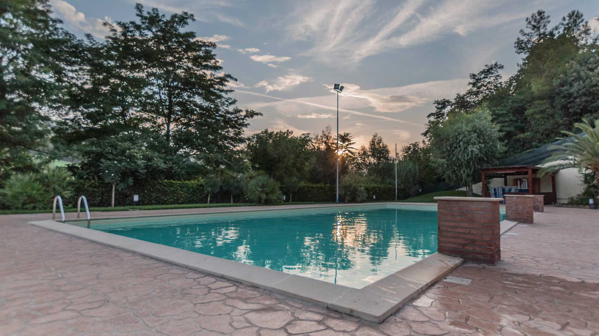 Piscina esterna di Club Interamnia Teramo